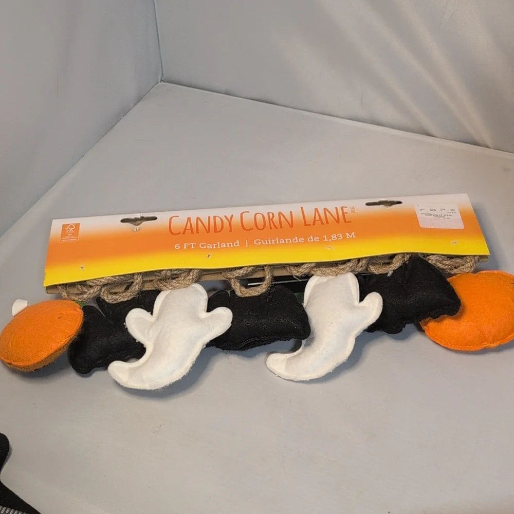 Candy Cane Lane Halloween 6 Foot Garland Ghost Jack O' Lantern Bat